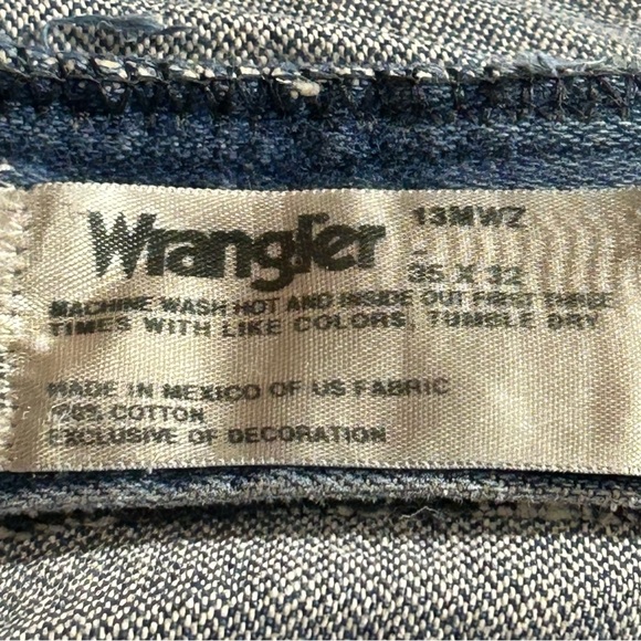 Vintage 90's Distressed Wrangler Cowboy Cut Dad Jeans Size 35 x 32 - Picture 5 of 6